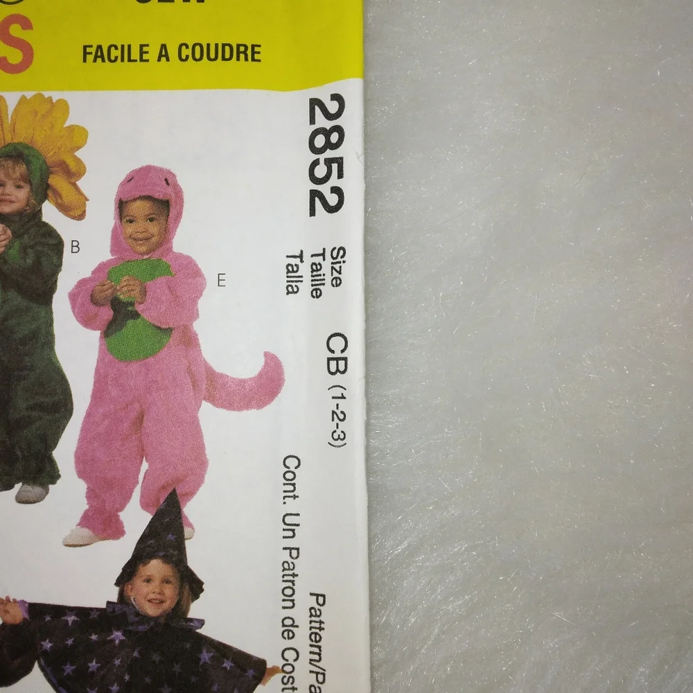 McCall's EASY to Sew Costumes Size 1-2-3